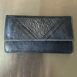 Ladies leather wallet